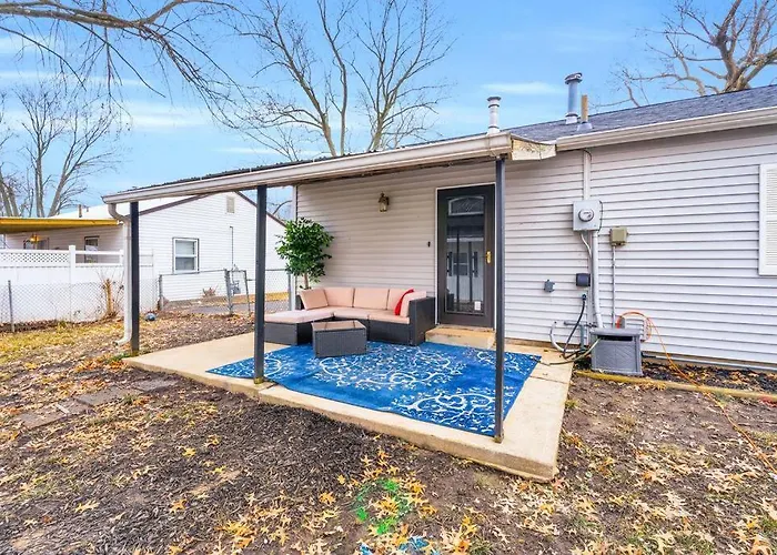Small Cozy Ranch Holiday home Rantoul
